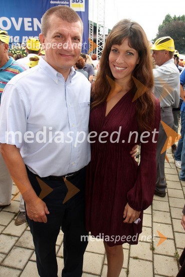 Dragutin Mate, minister za notranje zadeve in Eva Irgl, poslanka SDSFestival SDS
