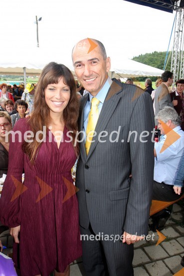 Eva Irgl, poslanka SDS, Janez Janša, predsednik Vlade RepublikeFestival SDS