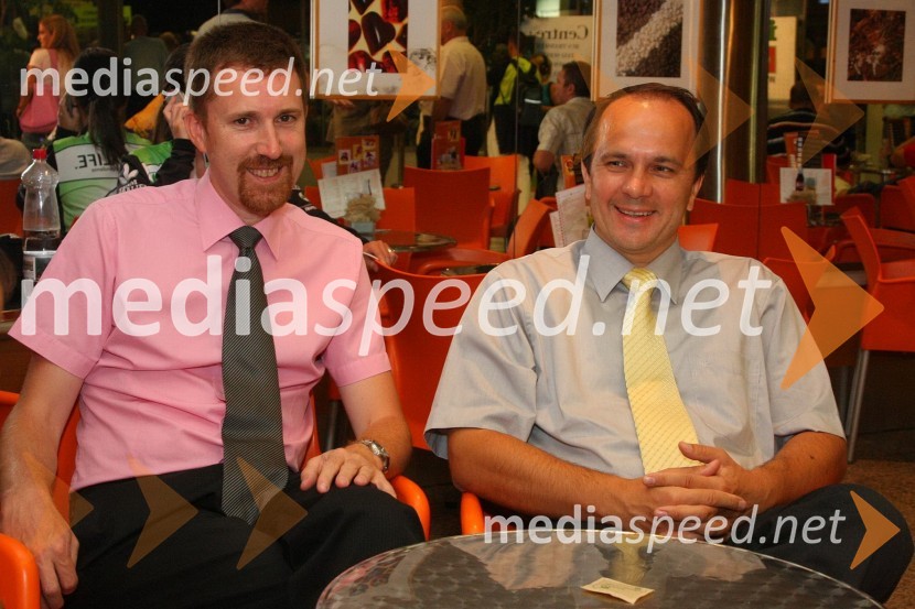 …, poslanec SDS in Branko Grims, poslanec SDSSprejem olimpijcev na Letališču Jožeta Pučnika