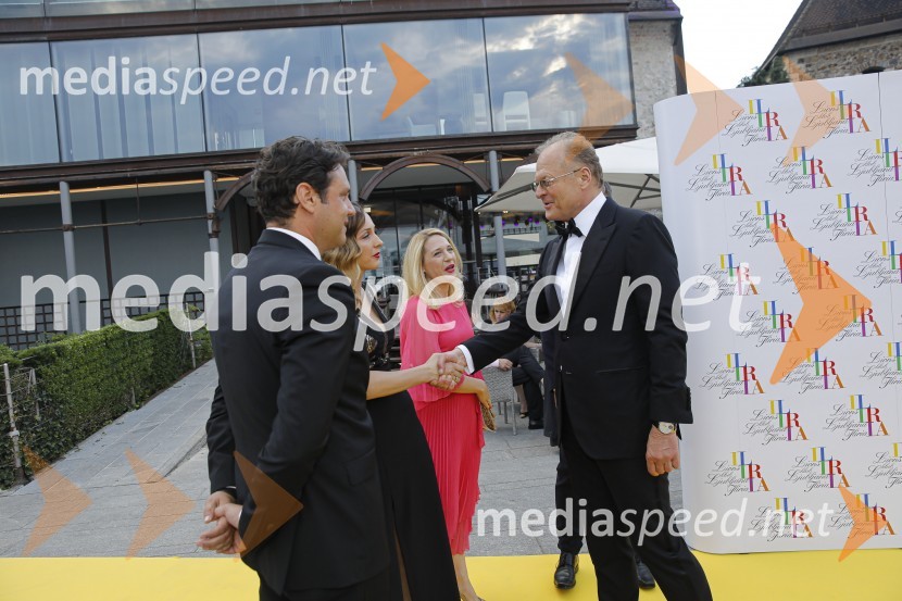  ... ;  ... ;  Zorana Vlatković, veleposlanica Srbije;  Janez  Škrabec, direktor Riko d.o.o., predsednik Slovensko-ruskega poslovnega sveta, častni konzul BelorusijeKresna noč 2019, dobrodelna prireditev Lions kluba Ljubljana