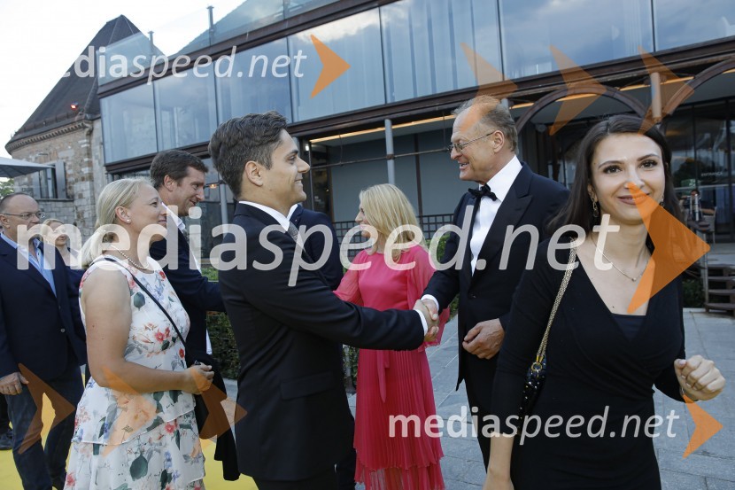  ... ;  ... ;  ... ;  ... ;  Zorana Vlatković, veleposlanica Srbije;  Janez  Škrabec, direktor Riko d.o.o., predsednik Slovensko-ruskega poslovnega sveta, častni konzul Belorusije;  ... Kresna noč 2019, dobrodelna prireditev Lions kluba Ljubljana