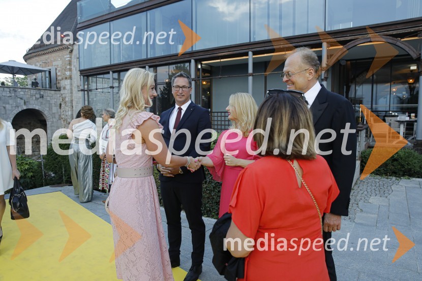  Klaudija Javornik, Adacta d.o.o.;  Blaž Ahčan, direktor Go Green, predsednik Lions Kluba Ljubljana Iliria;  Zorana Vlatković, veleposlanica Srbije;  Janez  Škrabec, direktor Riko d.o.o., predsednik Slovensko-ruskega poslovnega sveta, častni konzul BelorusijeKresna noč 2019, dobrodelna prireditev Lions kluba Ljubljana