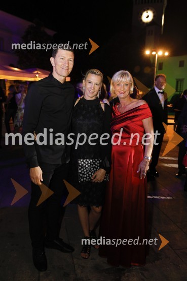  ... ;  ... ;  Sonja Poljanšek Škrabec, lastnica Welness centra SunnyKresna noč 2019, dobrodelna prireditev Lions kluba Ljubljana