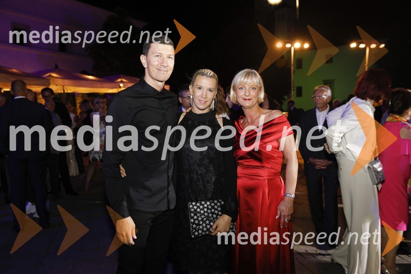  ... ;  ... ;  Sonja Poljanšek Škrabec, lastnica Welness centra SunnyKresna noč 2019, dobrodelna prireditev Lions kluba Ljubljana