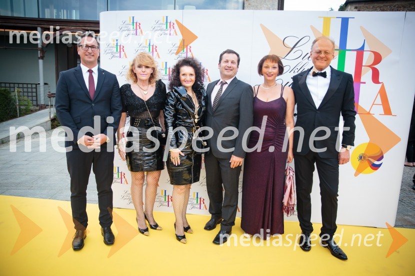  Blaž Ahčan, direktor Go Green, predsednik Lions Kluba Ljubljana Iliria;  ... ;  ... ;  Blaž Rotar, Rotar art, d.o.o.; dr. Nataša Bedernjak Bajuk, dr. med.;  Janez  Škrabec, direktor Riko d.o.o., predsednik Slovensko-ruskega poslovnega sveta, častni konzul BelorusijeKresna noč 2019, dobrodelna prireditev Lions kluba Ljubljana