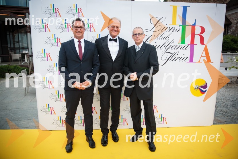  Blaž Ahčan, direktor Go Green, predsednik Lions Kluba Ljubljana Iliria;  Janez  Škrabec, direktor Riko d.o.o., predsednik Slovensko-ruskega poslovnega sveta, častni konzul Belorusije;  ... Kresna noč 2019, dobrodelna prireditev Lions kluba Ljubljana