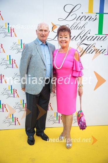  Tone Prosenc;  Tjaša Andree Prosenc, članica izvršnega odvora OKS, članica svetovnega predsedstva ICASKresna noč 2019, dobrodelna prireditev Lions kluba Ljubljana
