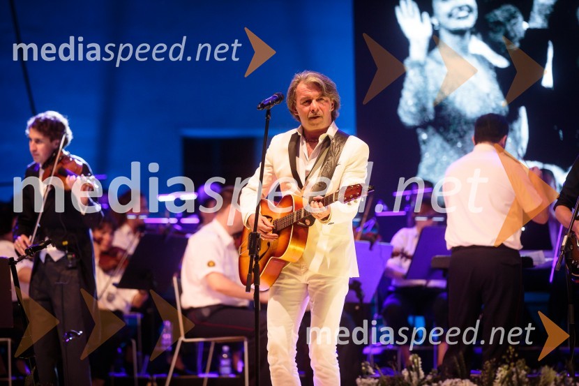  Robert Pešut - Magnifico, glasbenikKresna noč 2019, dobrodelna prireditev Lions kluba Ljubljana