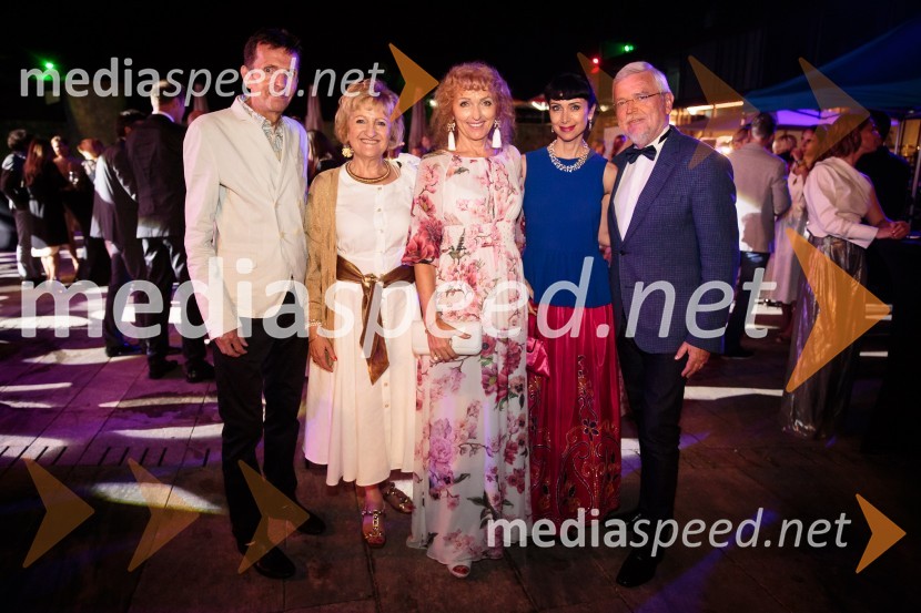  Andrej Kocjan, arhitekt;  Andreja Ilgo;  Lilijana Kastelic, oblikovalka; Dr. Jerca Legan Cvikl, antropologinja;  Peter Ilgo, častni konzul republike PeruKresna noč 2019, dobrodelna prireditev Lions kluba Ljubljana