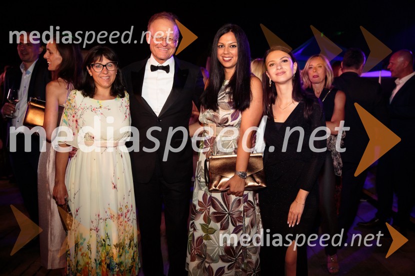  ... ;  Janez  Škrabec, direktor Riko d.o.o., predsednik Slovensko-ruskega poslovnega sveta, častni konzul Belorusije;  ... ;  ... Kresna noč 2019, dobrodelna prireditev Lions kluba Ljubljana