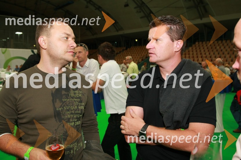 Sašo Papp, jutranji moderator Radia Center in Marko Kolbl, lastnik radia CenterSlovenija : Hrvaška, nogomet, prijateljska tekma, zakulisje