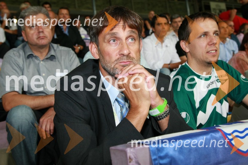 Dane Jošt, generalni direktor NZSSlovenija : Hrvaška, nogomet, prijateljska tekma, zakulisje