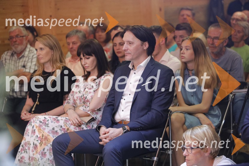  ... ;  Miran Pavlin, nekdanji nogometašPogovorni večer z Aleksandrom Čeferinom