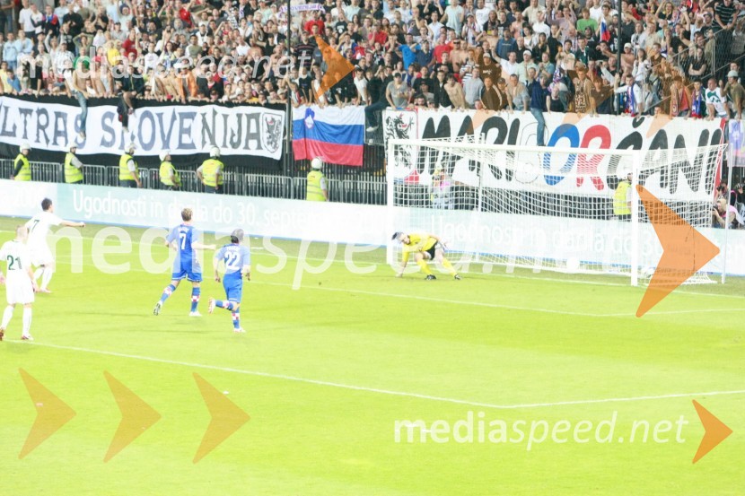 2. gol slovenske reprezentanceSlovenija : Hrvaška, nogomet, prijateljska tekma, zakulisje