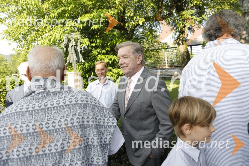  Marjan Dora, novinar, urednikPogovorni večer z Aleksandrom Čeferinom