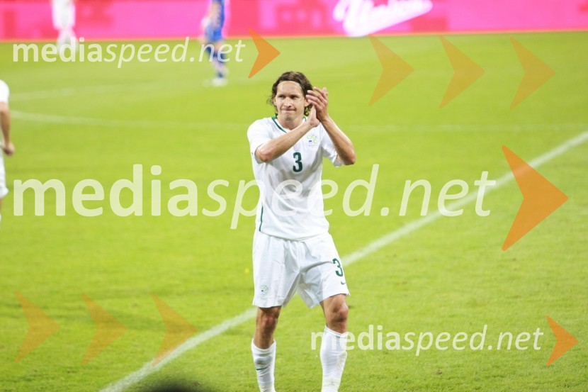 Andrej Komac, slovenski nogometašSlovenija : Hrvaška, nogomet, prijateljska tekma, zakulisje