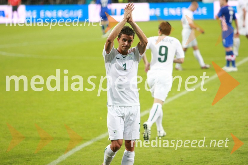 Mirnes Šišič, slovenski nogometašSlovenija : Hrvaška, nogomet, prijateljska tekma, zakulisje