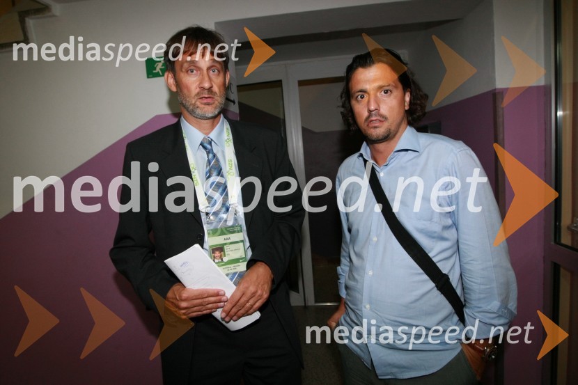 Dane Jošt, generalni direktor NZS in Zlatko Zahovič, športni direktor NK MariborSlovenija : Hrvaška, nogomet, prijateljska tekma, zakulisje