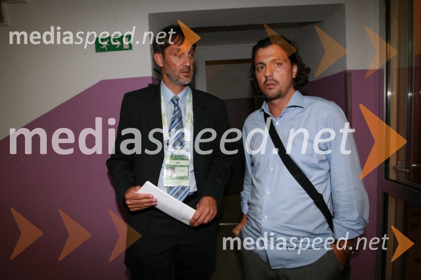 Dane Jošt, generalni direktor NZS in Zlatko Zahovič, športni direktor NK MariborSlovenija : Hrvaška, nogomet, prijateljska tekma, zakulisje