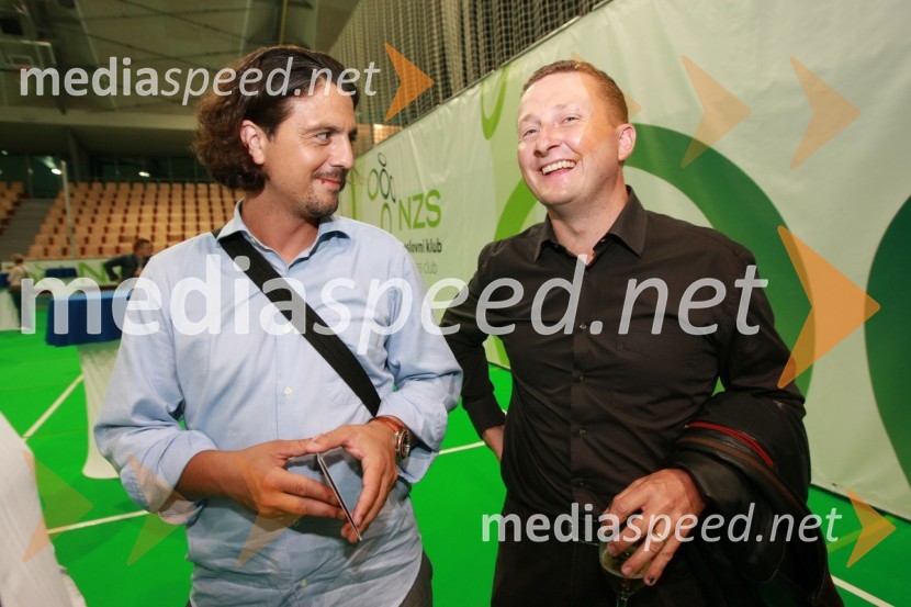 Zlatko Zahovič, športni direktor NK Maribor in Danilo Steyer, vinogradništvo Steyer vina
Slovenija : Hrvaška, nogomet, prijateljska tekma, zakulisje