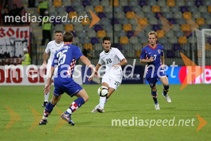 Ivica Križanec, hrvaški nogometaš, Branko Ilič, slovenski nogometaš in Ivan Rakitić, hrvaški nogometašSlovenija : Hrvaška, nogomet, prijateljska tekma, zakulisje