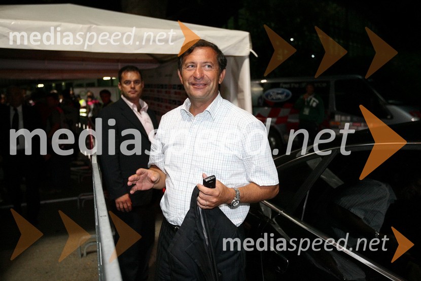 Karl Viktor Erjavec, minister za obramboSlovenija : Hrvaška, nogomet, prijateljska tekma, zakulisje