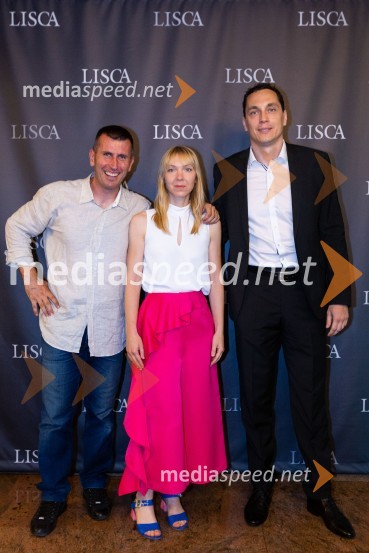  Mitja Božič, Fotograf;  Maja Ratajc, kreativna direktorica, Lisca;  Marko Ninčević, generalni direktor podjetja LiscaLisca predstavila kolekcijo pomlad - poletje 2020