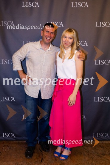  Mitja Božič, Fotograf;  Maja Ratajc, kreativna direktorica, LiscaLisca predstavila kolekcijo pomlad - poletje 2020