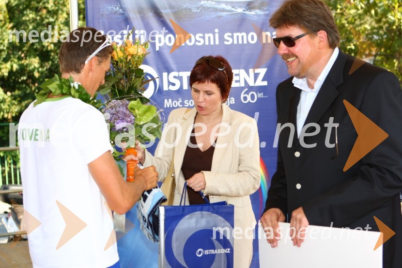 Vasilij Žbogar, olimpijski jadralec, in Igor Bavčar, predsednik uprave Istrabenz in nekdanji vodja Odbora za varstvo človekovih pravicSprejem Vasilija Žbogarja v Izoli