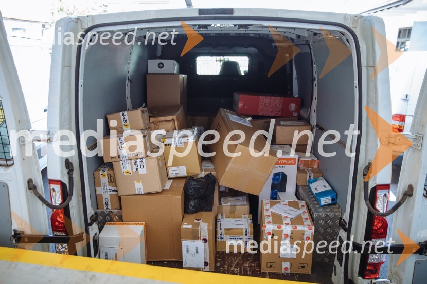 Odprtje novih poslovnih prostorov pošte 1290 Grosuplje