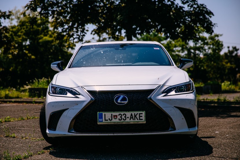 Lexus ES300h F-SportLexus ES300h F-Sport, mediaspeed test