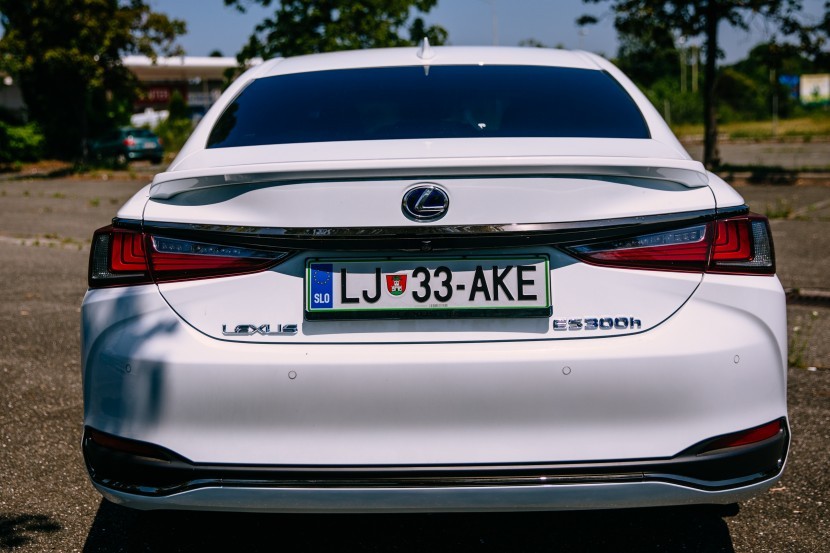 Lexus ES300h F-SportLexus ES300h F-Sport, mediaspeed test