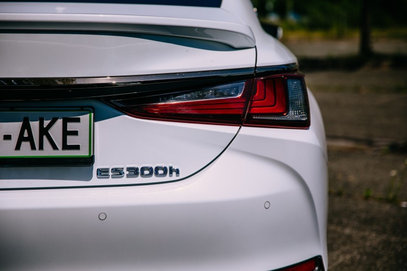 Lexus ES300h F-SportLexus ES300h F-Sport, mediaspeed test