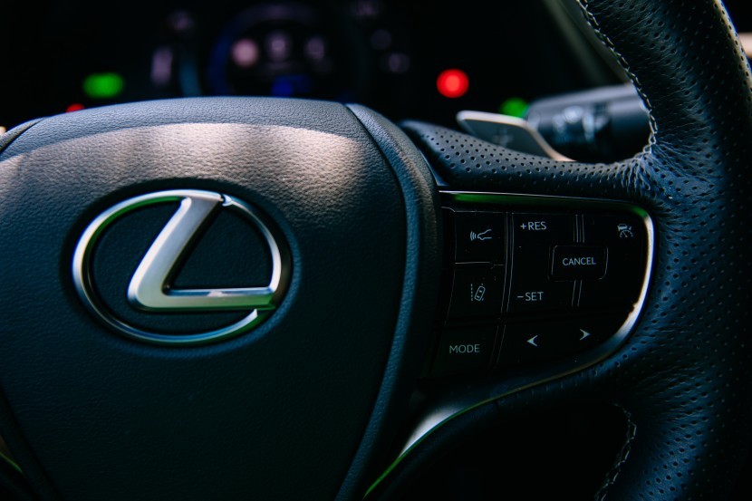 Lexus ES300h F-SportLexus ES300h F-Sport, mediaspeed test