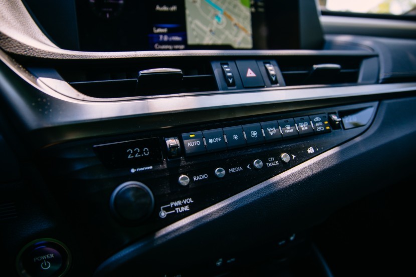 Lexus ES300h F-SportLexus ES300h F-Sport, mediaspeed test