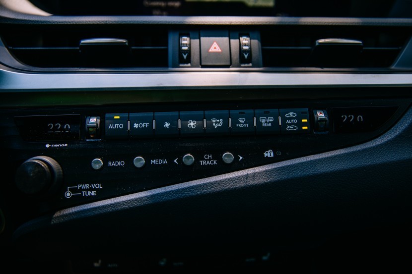 Lexus ES300h F-SportLexus ES300h F-Sport, mediaspeed test