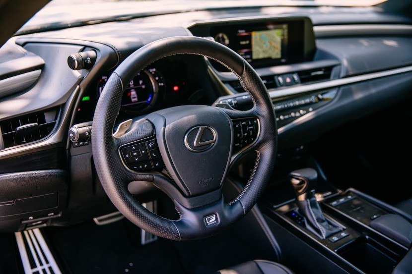 Lexus ES300h F-SportLexus ES300h F-Sport, mediaspeed test