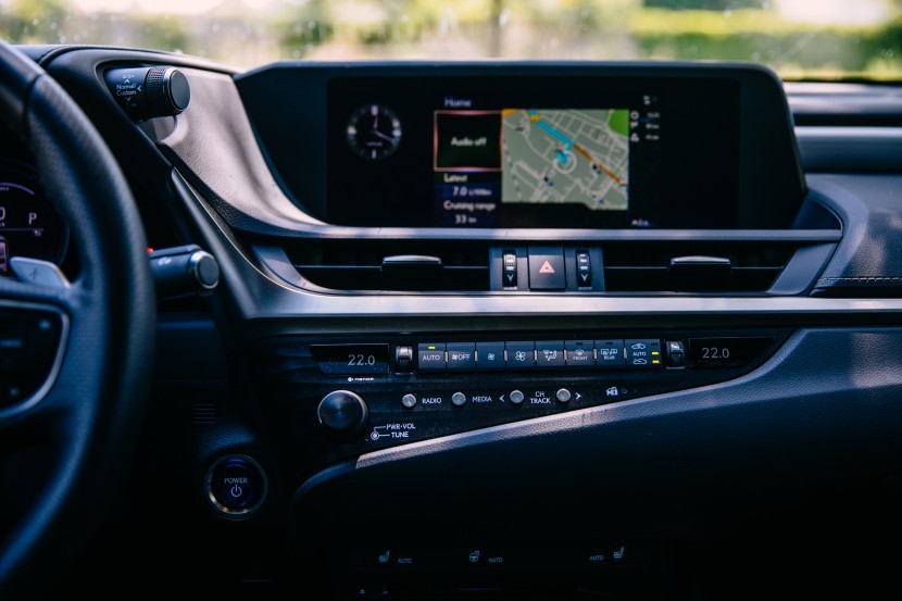 Lexus ES300h F-SportLexus ES300h F-Sport, mediaspeed test
