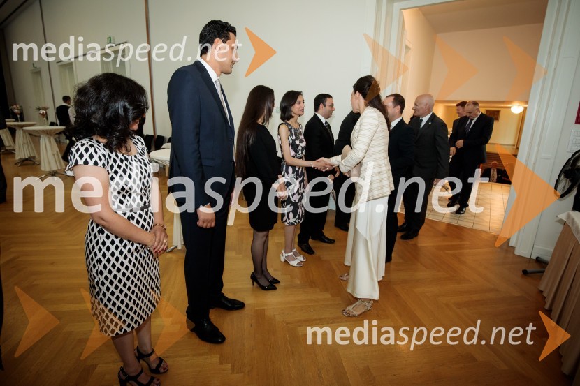  Rania Mohamed Abusrie;  Haitam Attia, finančni ataše;  Yasmine Akef, tretja sekretartka, veleposlaništvo Arabske Republike Egipt;  Nermeen Sayed;  Osama Rihan, namestnik veleposlanika Arabske republike Egipt;  ... Egiptovski nacionalni dan, praznovanje in sprejem egiptovskega veleposlanika