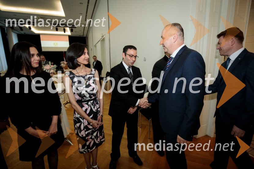  Yasmine Akef, tretja sekretartka, veleposlaništvo Arabske Republike Egipt;  Nermeen Sayed;  Osama Rihan, namestnik veleposlanika Arabske republike Egipt; dr. Nedžad Grabus, mufti islamske skupnosti;  Nevzet  Porić, tajnik islamske skupnostiEgiptovski nacionalni dan, praznovanje in sprejem egiptovskega veleposlanika