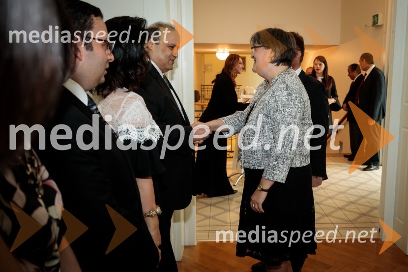  Osama Rihan, namestnik veleposlanika Arabske republike Egipt;  Sherin Barakat;  Youssef Diaeldin Mekkawy, veleposlanik Arabske republike Egipt;  Galina Zamyatina, ministrica – svetovalka, Veleposlaništvo Ruske federacije v RSEgiptovski nacionalni dan, praznovanje in sprejem egiptovskega veleposlanika