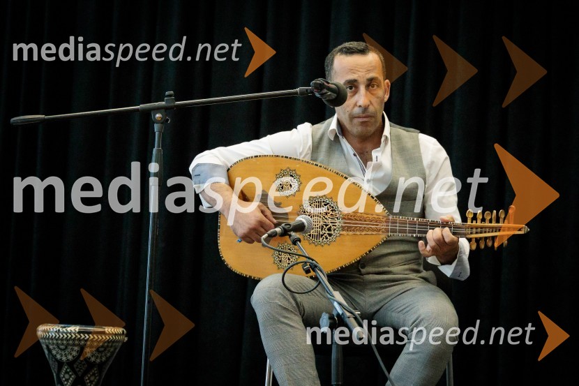  Mahmud Al-khatib, glasbenikEgiptovski nacionalni dan, praznovanje in sprejem egiptovskega veleposlanika