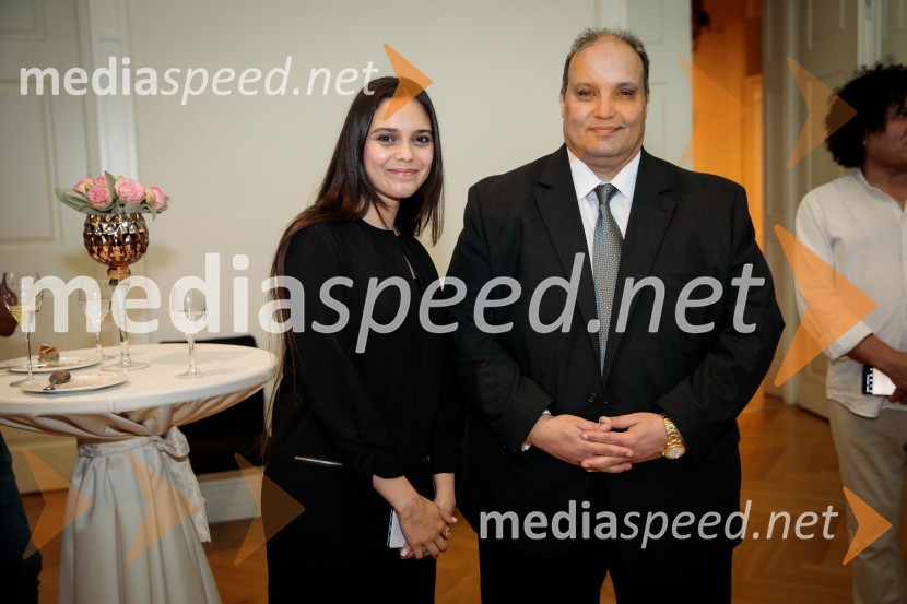  Yasmine Akef, tretja sekretartka, veleposlaništvo Arabske Republike Egipt;  Youssef Diaeldin Mekkawy, veleposlanik Arabske republike EgiptEgiptovski nacionalni dan, praznovanje in sprejem egiptovskega veleposlanika