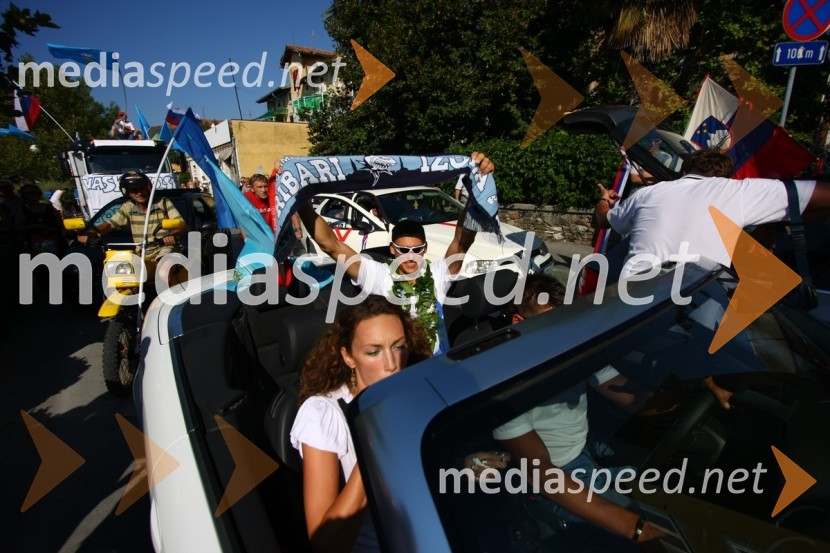 Vasilij Žbogar, olimpijski jadralec, Maja Bedalov, Žbogarjevo dekleSprejem Vasilija Žbogarja v Izoli