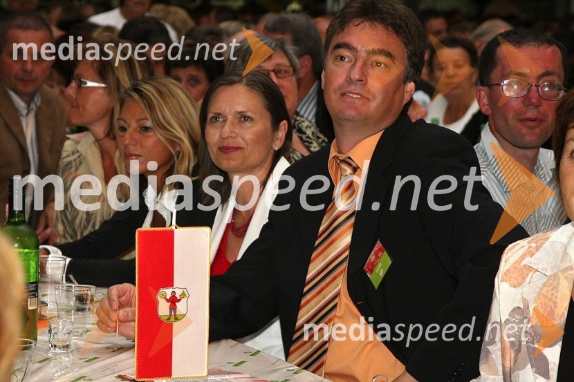 Dr. Milan Zver, minister za šolstvo in šport RS s spremljevalko Andrejo ValičFestival Avsenikov 2008