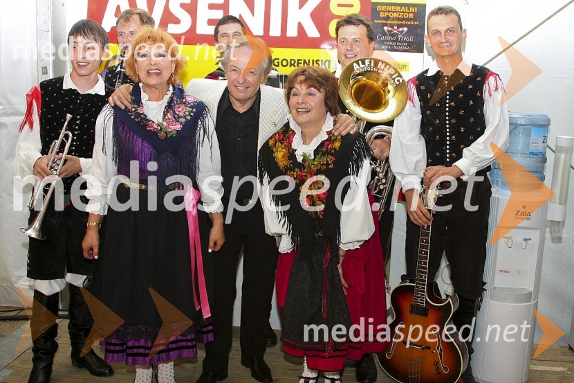 Alfi Nipič in njegovi muzikanti, Jožica Svete, pevka in Joži Kališnik, pevkaFestival Avsenikov 2008