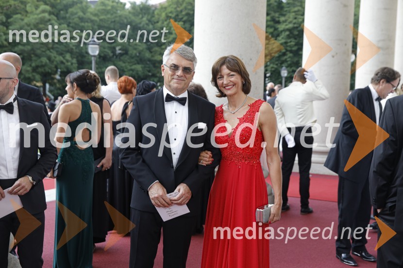  Aleksander  Zalaznik, generalni direktor Danfoss Trata, predsednik Združenja Manager; prof. dr. Maja Makovec Brenčič, nekdanja ministrica za izobraževanje, znanost in športAnin ples 2019