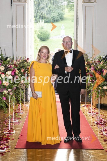  Anja Šketa, Vodja Planet Tuš Celje;  Boštjan Brantuša, Projektni vodja Hrvaške, SES Spar Anin ples 2019