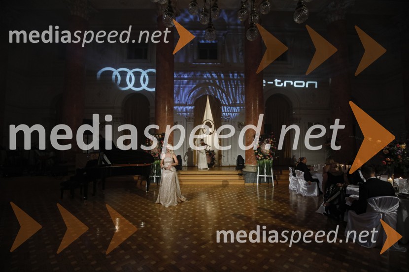  Mojca Krajnc,  voditeljicaAnin ples 2019