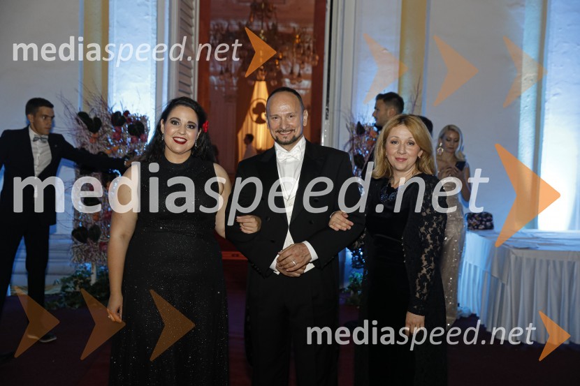  Zala Hodnik, Tosca beat;  Dejan Maksimiljan Vrbančič, operni solist;  Aleksandra Naumovski Potisk, pianistkaAnin ples 2019